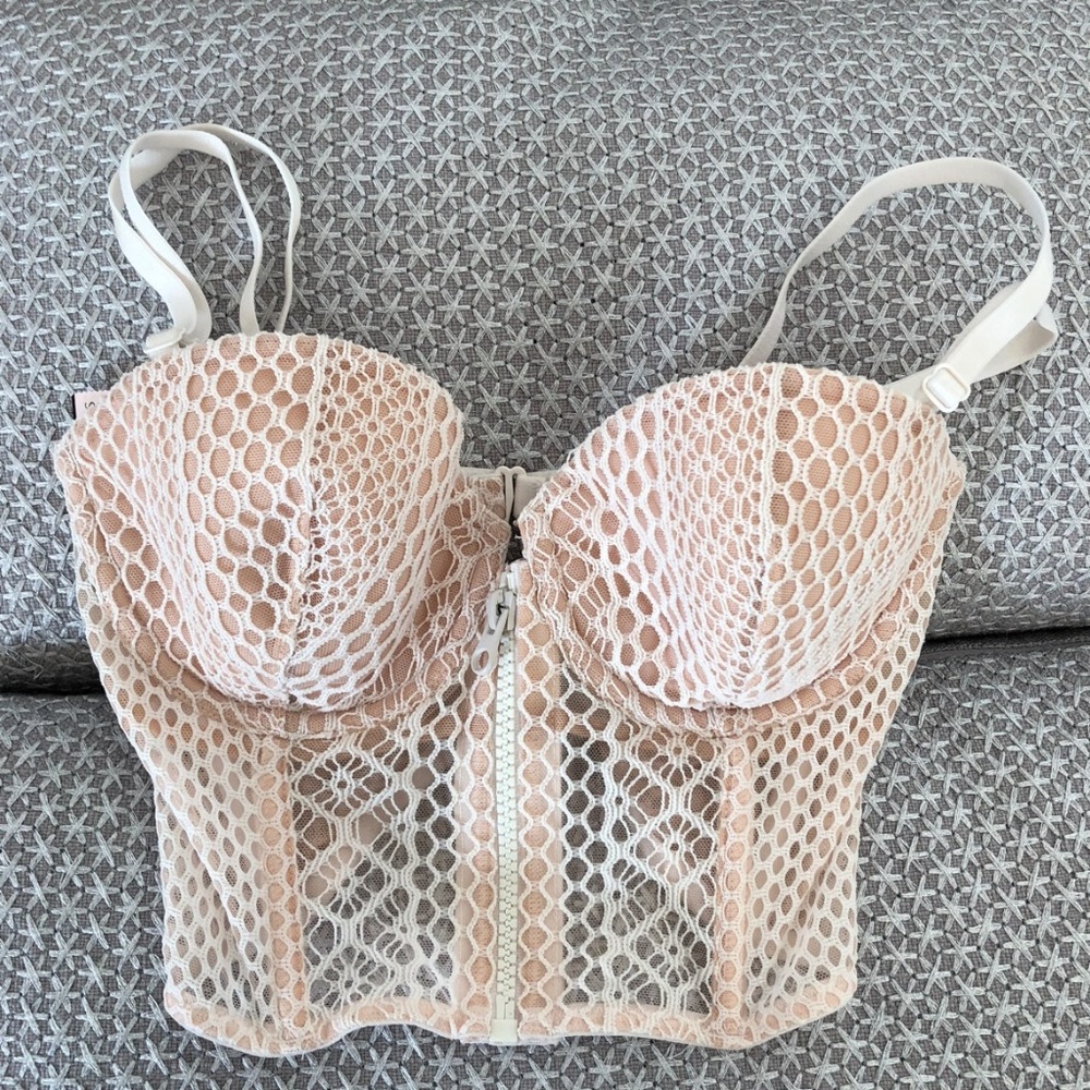 Victoria's Secret NWT Bustier Bra 32D